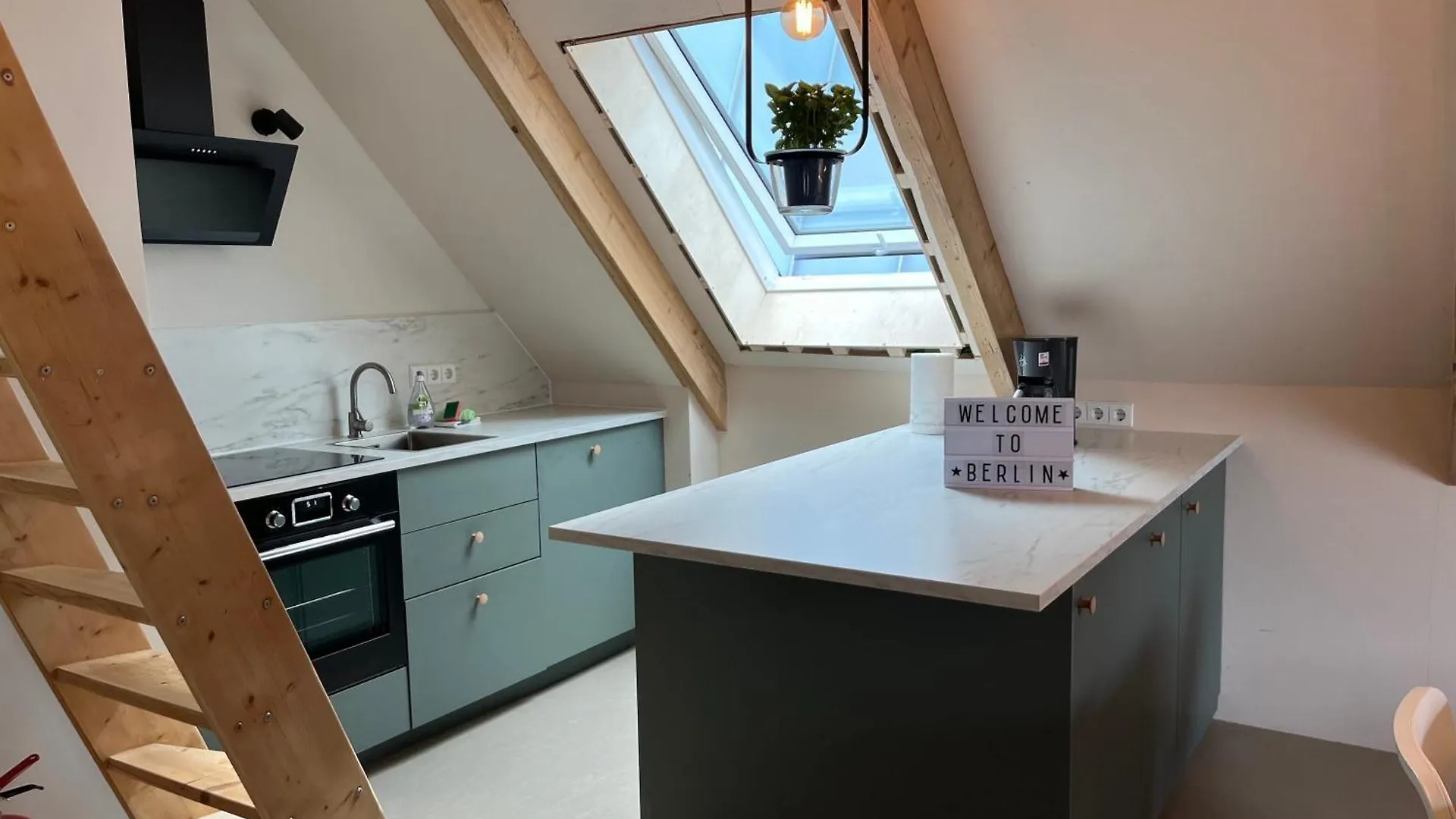 Quiet&Cozy Apartment Perfect For Groups & Families & Business Trips, Near Ber Airport Berlin 0*,  Germany